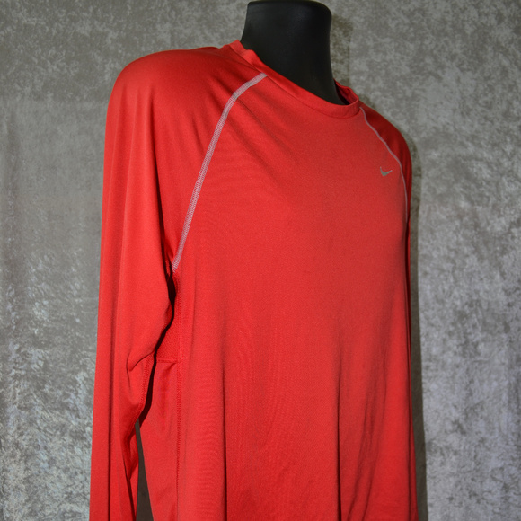 NIKE FITDRY ATHLETIC FITNESS SHIRT - Picture 3 of 8